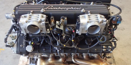 Двигатель Lamborghini V12 выставили на продажу